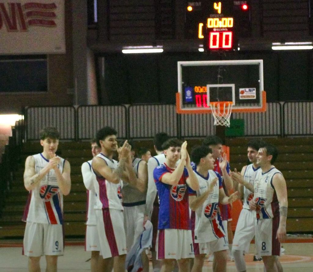 La Junior batte Vasto anche in gara-2 del play-out ed è salva!